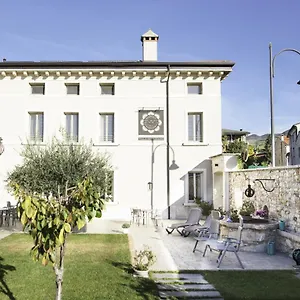 villa-di-cazzano.hotelinveneto.com/