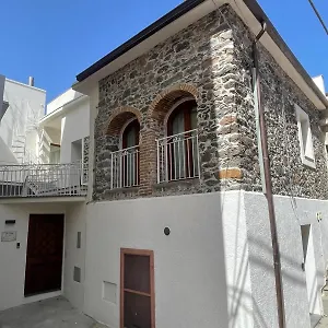 https://sa-troppa-de-sos-chentu.in-sardinia.net